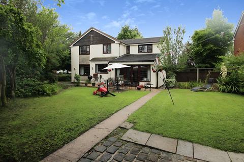 2 Thirlmere Close, Adlington, Chorley, PR6 9QD