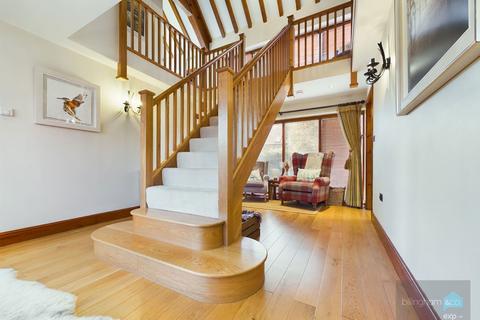 Owl Roost 4, Dunsley Hall Farm Barns Dunsley Road, Kinver, Stourbridge, DY7 6LU
