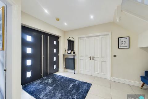 4 Gallows Hill, Kinver, Stourbridge, DY7 6BF