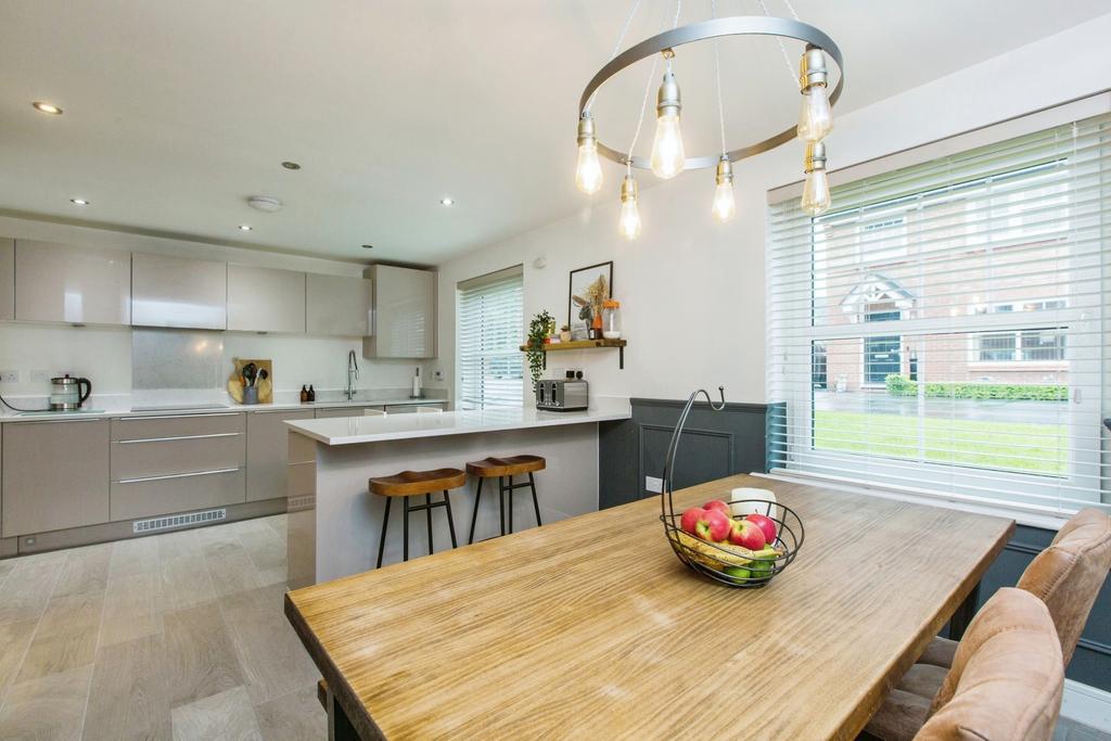 Dining Kitchen