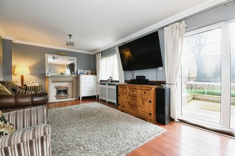 38a Cornwall Drive, Grassmoor, Chesterfield, S42 5DX