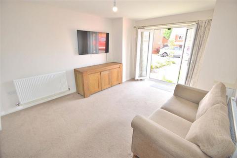 37 Fussell Way, Wollaston, Stourbridge, DY8 4GG