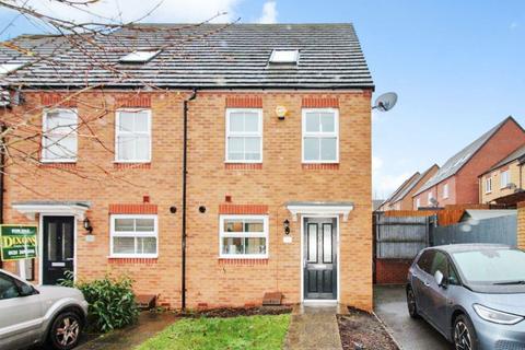 18 Cascade Way, Dudley, DY2 8RJ