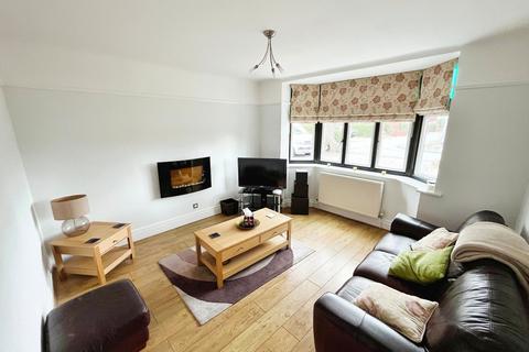 Sunrays Abbotts Lane, Penyffordd, Chester, CH4 0HW