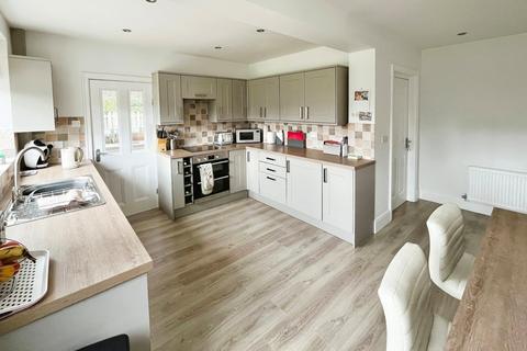 Sunrays Abbotts Lane, Penyffordd, Chester, CH4 0HW