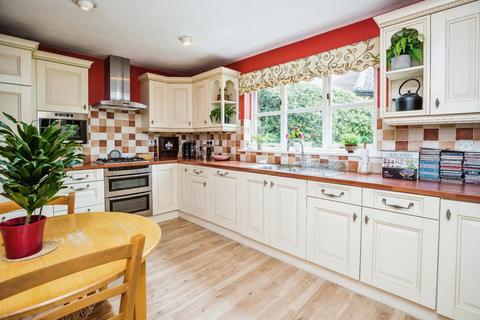 4 bedroom detached house for sale, Downswood Court, Chester CH1