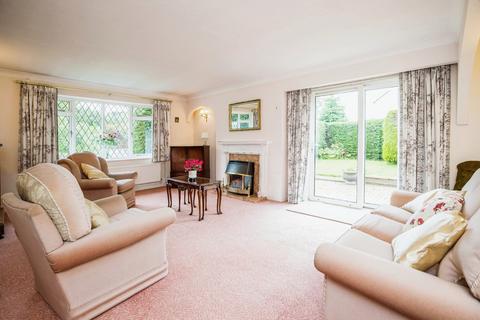 3 bedroom detached house for sale, Neston Road, Neston CH64