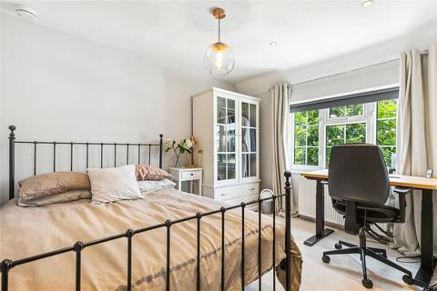 45 Kilmington Road, London, SW13 9BZ