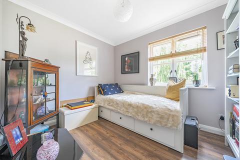 2 bedroom apartment for sale, St. Josephs Vale, London