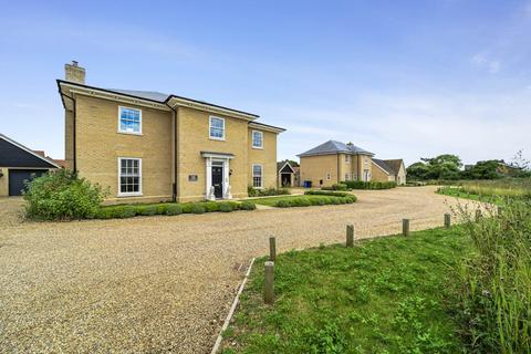 5 bedroom detached house for sale, Roe Deer Drive, Saxon Meadow Development. Capel St Mary