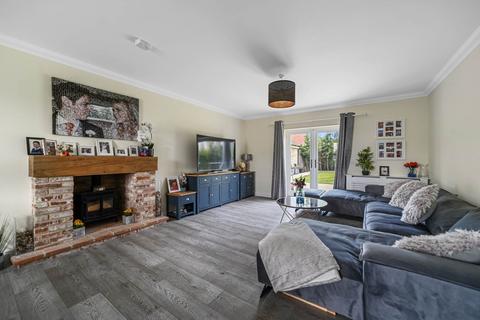 15 Roe Deer Drive, Capel St Mary, Ipswich, IP9 2LN