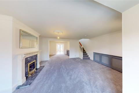 19 Tudor Avenue, Stanford-le-hope, SS17 8BX