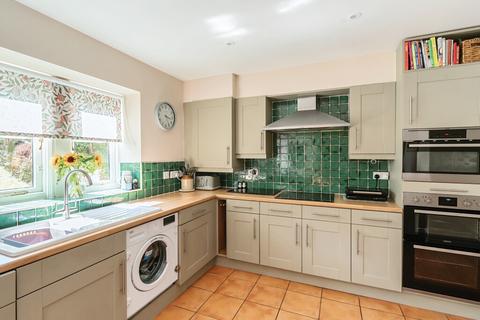 4 bedroom terraced house for sale, The Old Smithy, The Common, Dewsbury, West Yorkshire