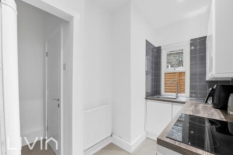 99 Milton Road, Croydon, CR0 2BJ