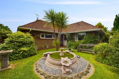 2 bedroom detached bungalow for sale, Manor Road