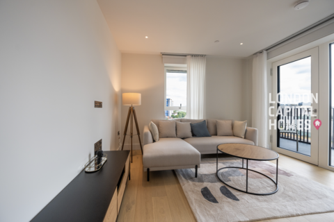 2 bedroom apartment to rent, Cascade Apartments, Cascade Way, London W12