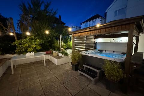 128 Lewis Road, Neath, SA11 1DQ