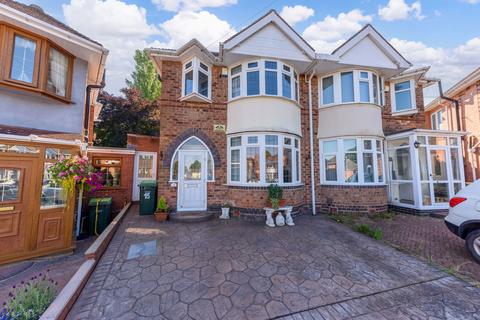 3 bedroom semi-detached house for sale, Park Avenue, Oldbury B68