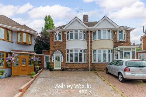 3 bedroom semi-detached house for sale - Park Avenue, Oldbury B68