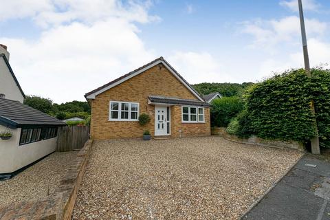 4 bedroom detached bungalow for sale, Cambridge Gardens, Frodsham WA6