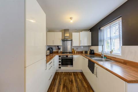 63 Cascade Way, Dudley, DY2 8RJ