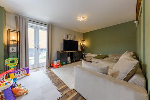 63 Cascade Way, Dudley, DY2 8RJ