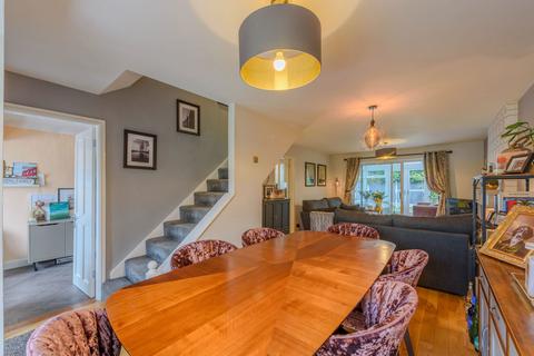 13 Forth Way, Halesowen, B62 9PR