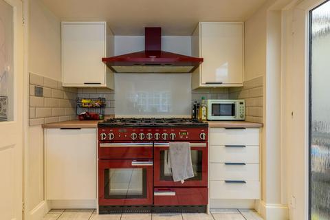 13 Forth Way, Halesowen, B62 9PR