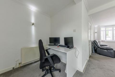 92 Barnford Crescent, Oldbury, B68 8PR