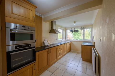 8 Highmore Drive, Birmingham, B32 3JY