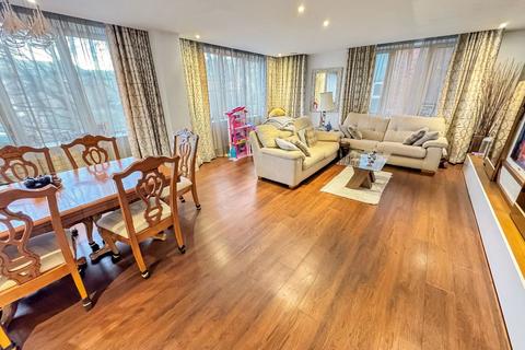 2 bedroom flat for sale, Windsor SL4