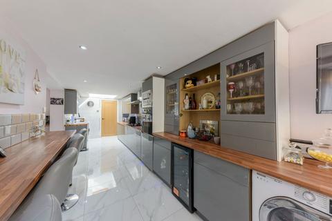 11 Flavell Close, Birmingham, B32 3NY