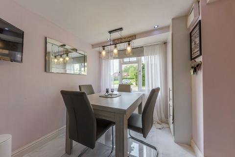 11 Flavell Close, Birmingham, B32 3NY