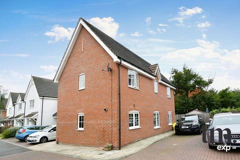 4 bedroom semi-detached house for sale, Goodwins Close, Dunmow CM6