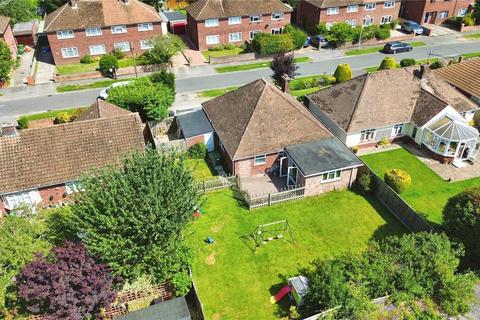 3 bedroom bungalow for sale, Chaucer Crescent, Newbury, Berkshire, RG14