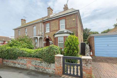 4 bedroom semi-detached house for sale, Cross Road, Birchington, CT7