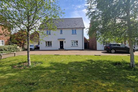 4 bedroom detached house for sale, Warwick Road, Dunmow CM6