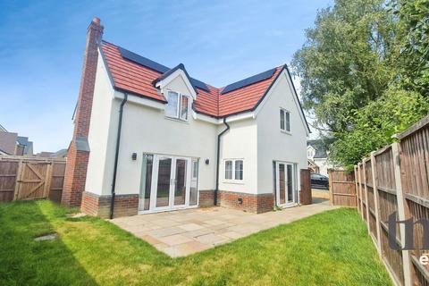 3 bedroom detached house for sale, Dunmow, dunmow CM6