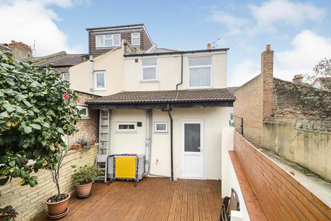 92 Reidhaven Road, London, SE18 1BU