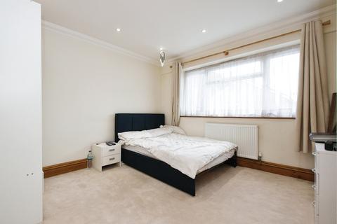 65 Edington Road, London, SE2 9JX