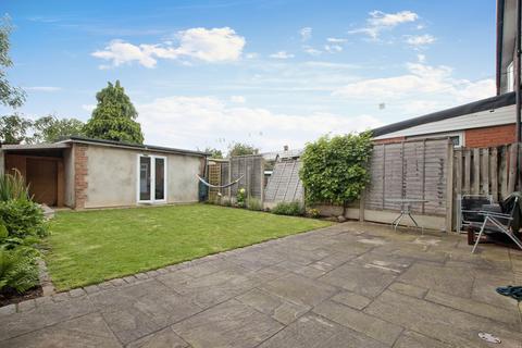 65 Edington Road, London, SE2 9JX