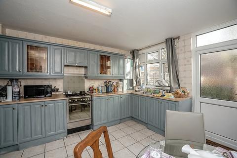 43 Passfield Path, London, SE28 8BT