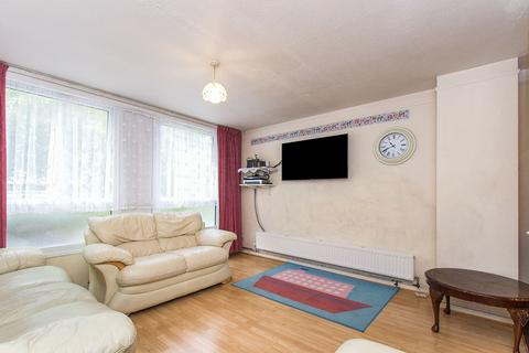 7 Redpoll Way, Erith, DA18 4BU