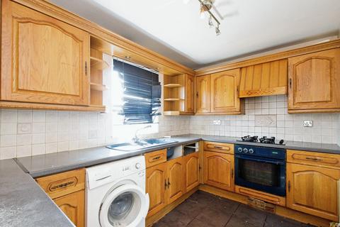 68 Glimpsing Green, Erith, DA18 4HD