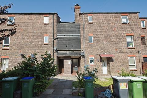 68 Glimpsing Green, Erith, DA18 4HD
