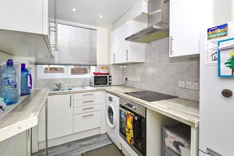 42 Fleming Way, Thamesmead, London, SE28 8NS