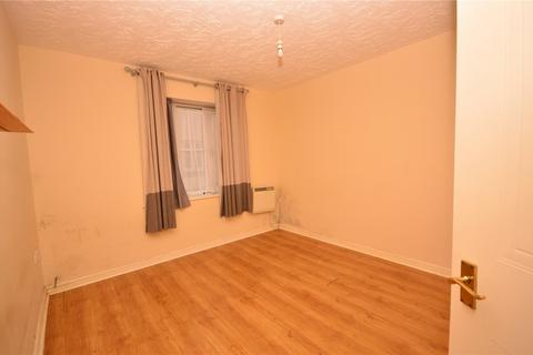 2 bedroom flat for sale, Redbourne Drive, London SE28