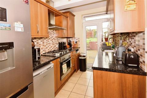 3 bedroom terraced house for sale, Manton Road, London SE2