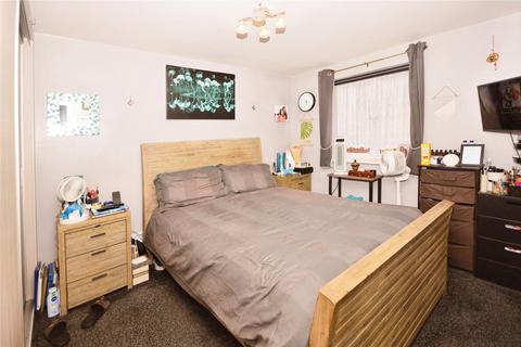 Flat 4, 7 Hermitage Close, London, SE2 9NL