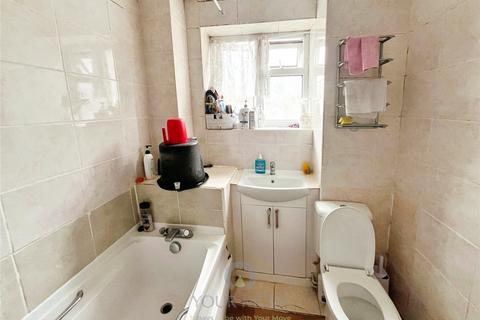 3 Dianthus Close, London, SE2 0UX